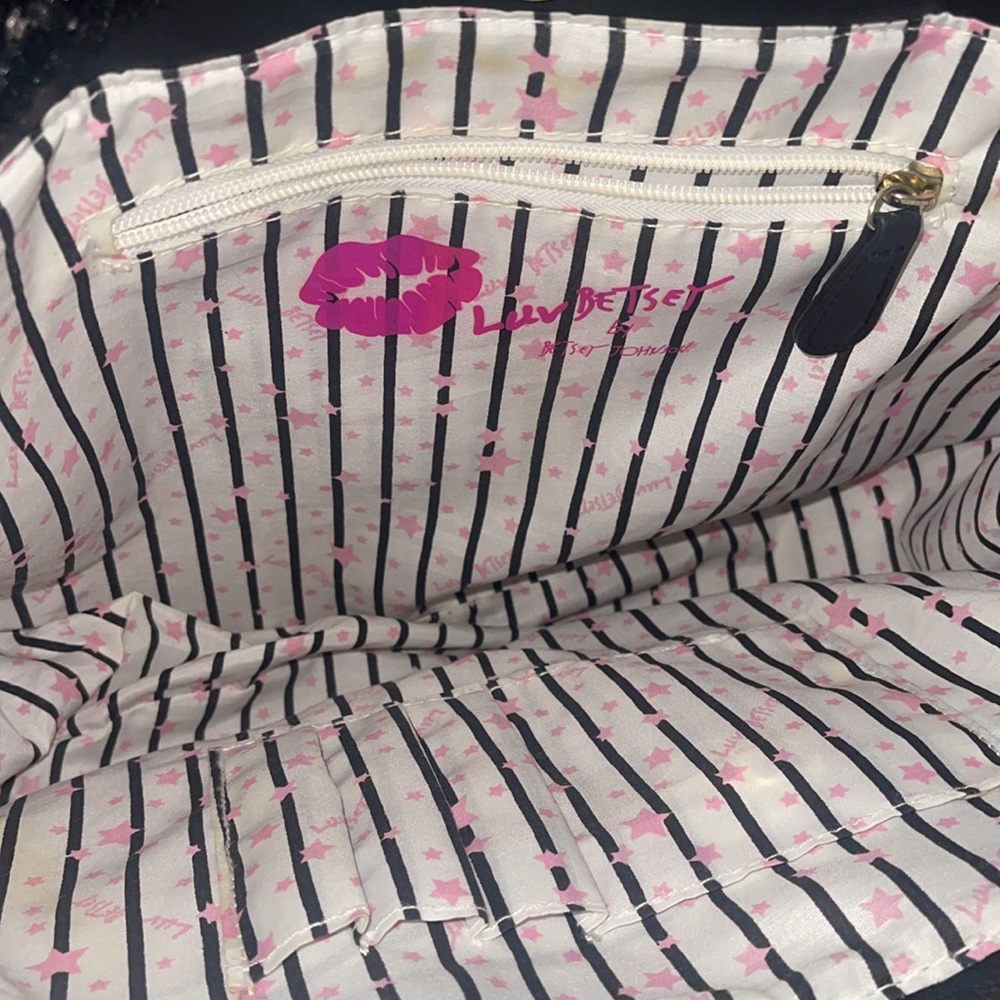Used only once BETSEY JOHNSON bag - Picture 3 of 3